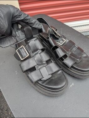 No Boundaries Black Strappy Fisherman Sandals for Women